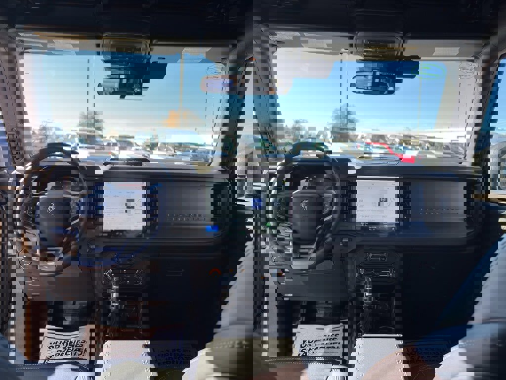 New 2025 Ford Bronco Badlands w/ Sasquatch Package image 24