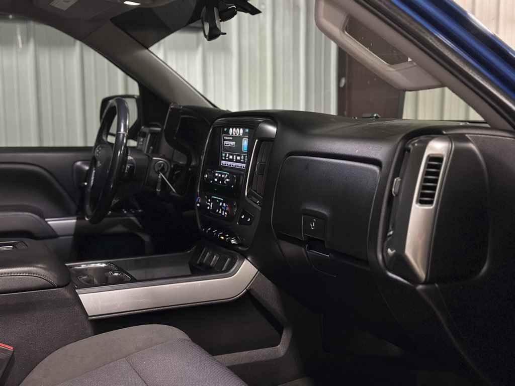 Used 2018 Chevrolet Silverado 1500 LT w/ All Star Edition image 3