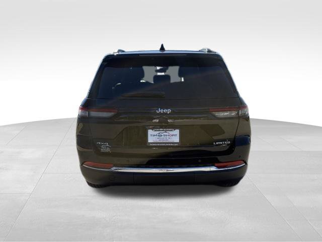 Used 2023 Jeep Grand Cherokee Limited w/ Trailer Tow Prep Group (B) AWD/4WD image 10