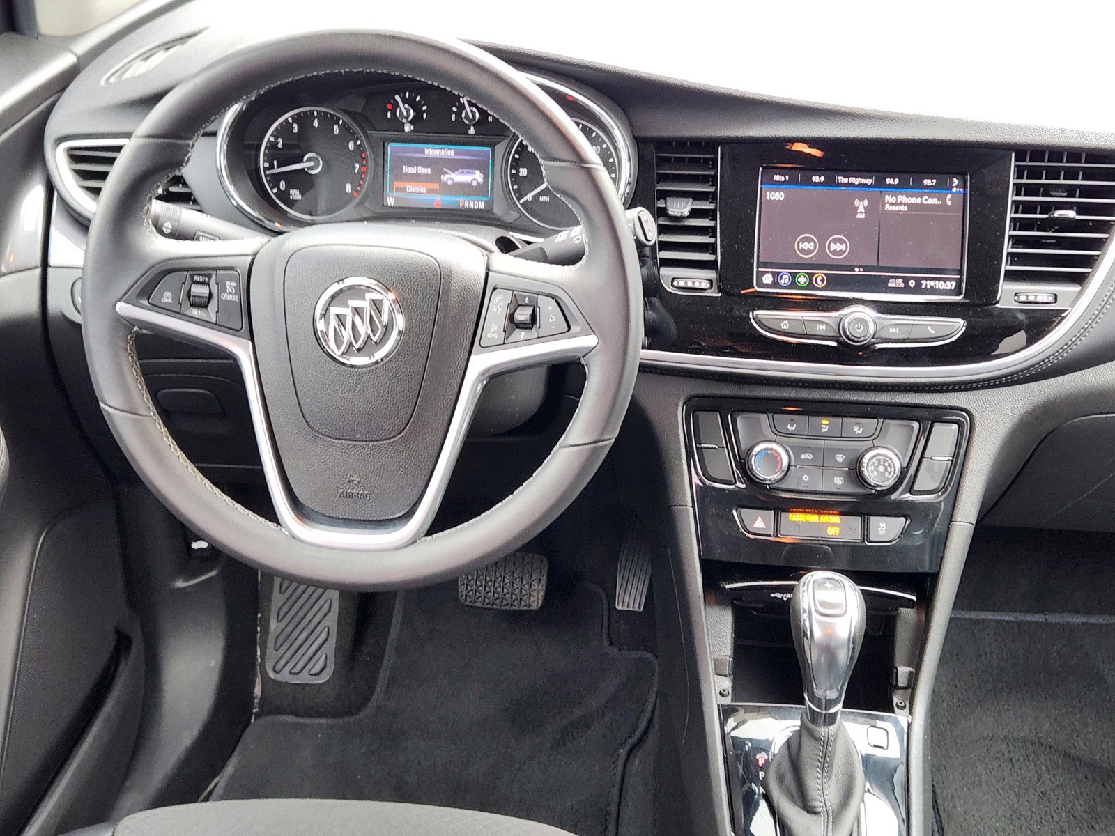 Used 2022 Buick Encore Preferred w/ Safety Package image 9