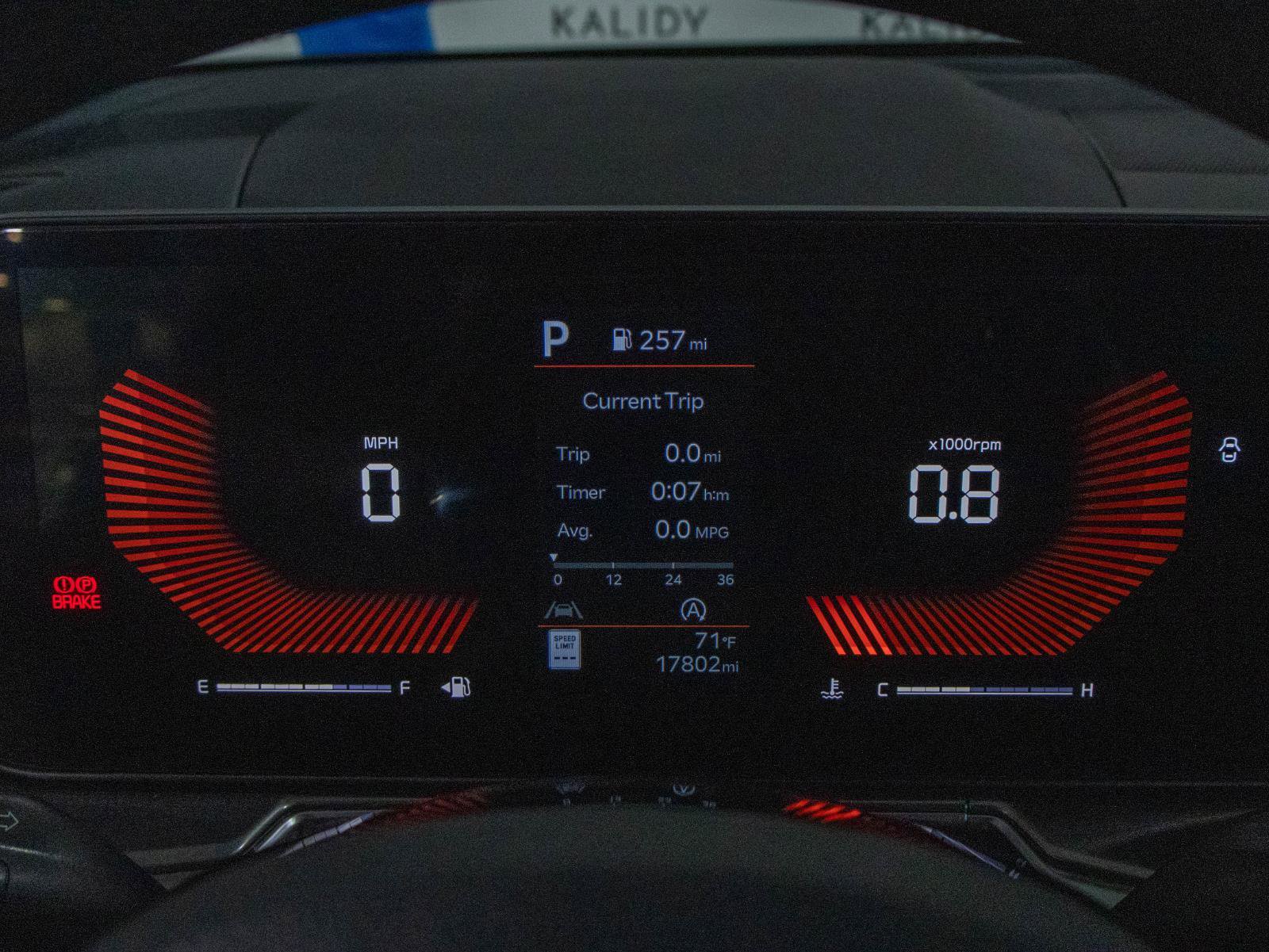 Used 2025 Kia Sorento LX image 14