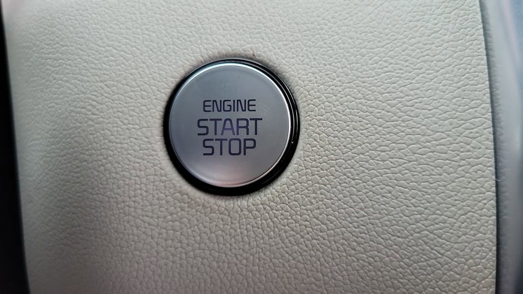 Used 2023 Kia Sorento SX image 28