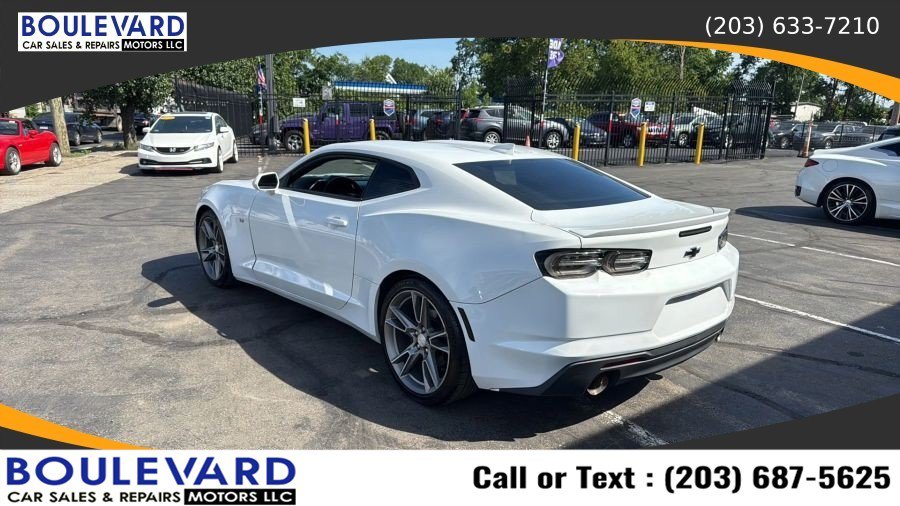 Used 2020 Chevrolet Camaro LT w/ RS Package RWD image 5