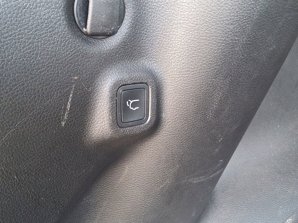 Used 2023 Jeep Compass Altitude w/ Sun and Sound Group image 29