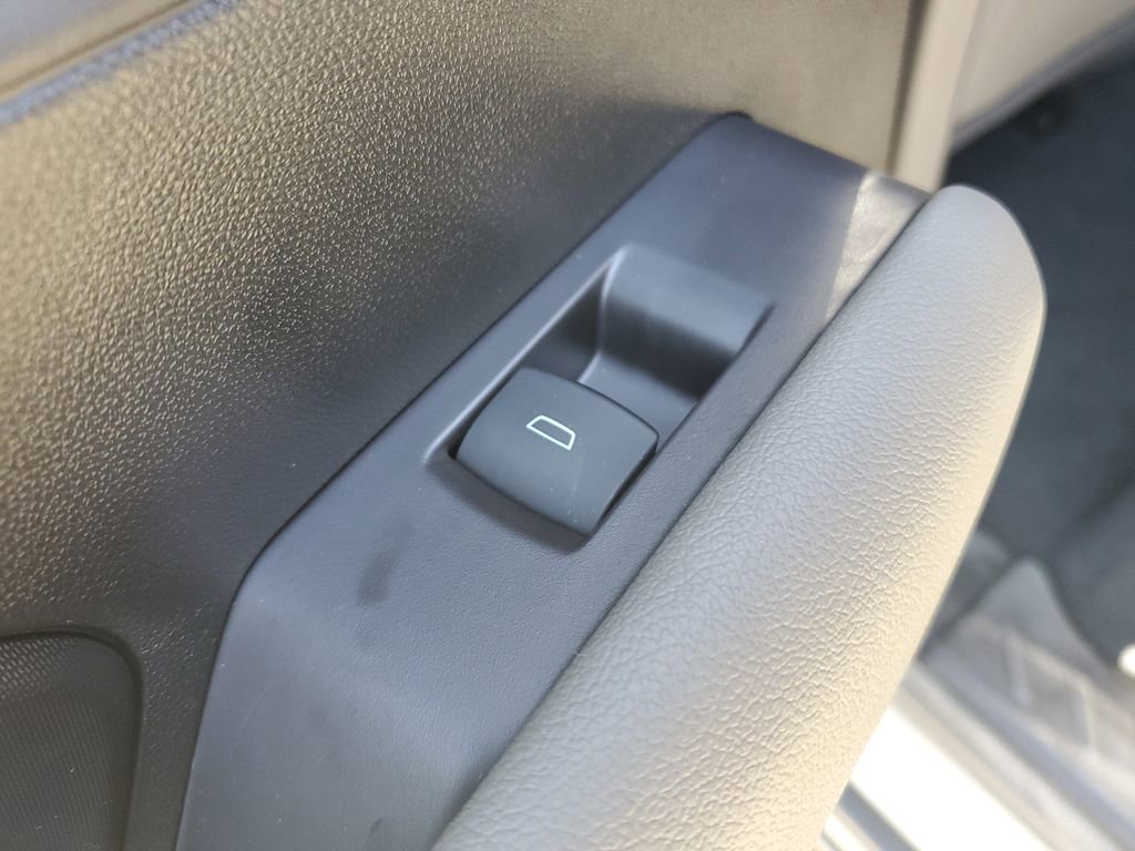Used 2024 Chevrolet Colorado ZR2 w/ Technology Package AWD/4WD image 17
