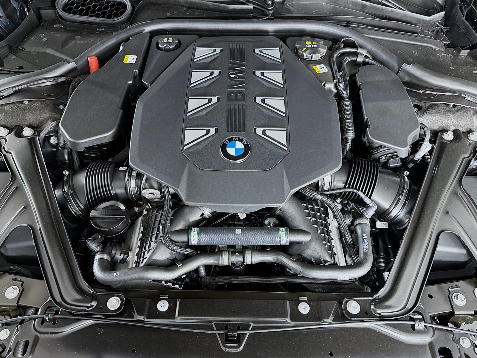 New 2026 BMW 760i xDrive w/ Premium Package AWD/4WD image 32