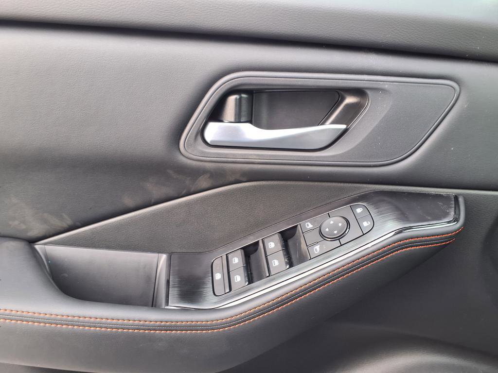 New 2026 Nissan Rogue SV image 33