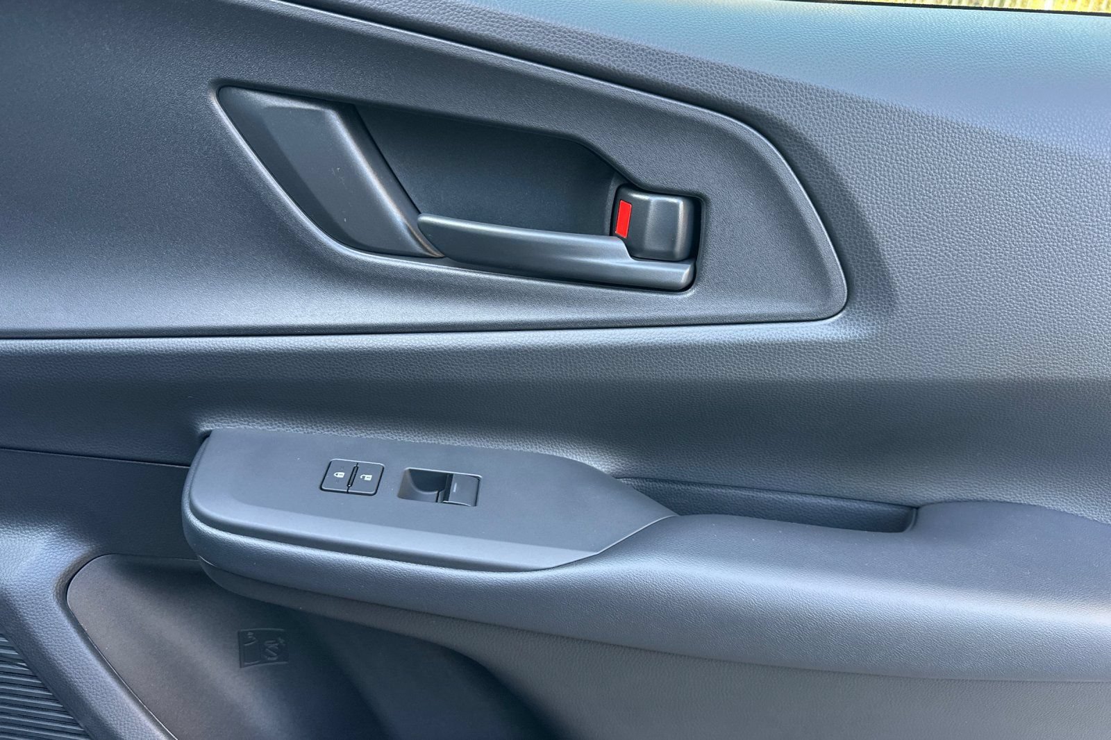 New 2026 Toyota Prius Plug-In Hybrid FWD image 19