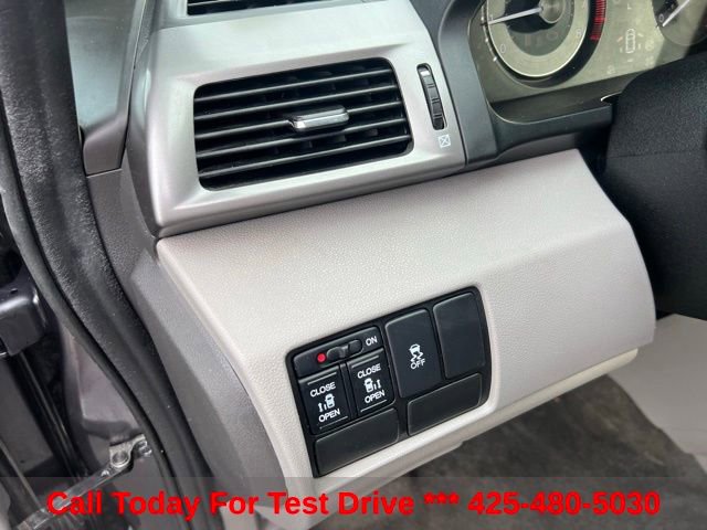 Used 2016 Honda Odyssey SE image 9