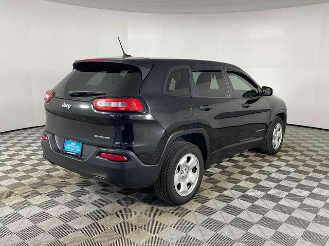 Used 2015 Jeep Cherokee Sport image 23