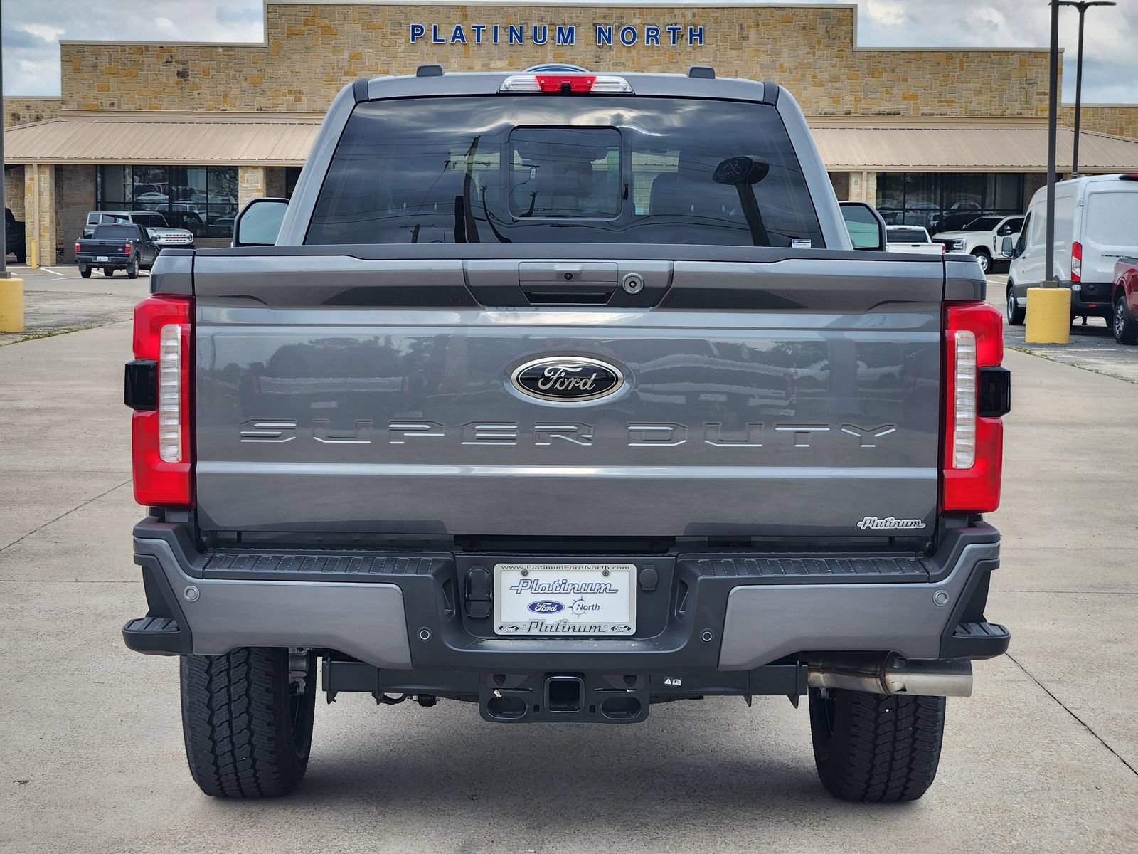 New 2026 Ford F250 Lariat w/ Black Appearance Package AWD/4WD image 8