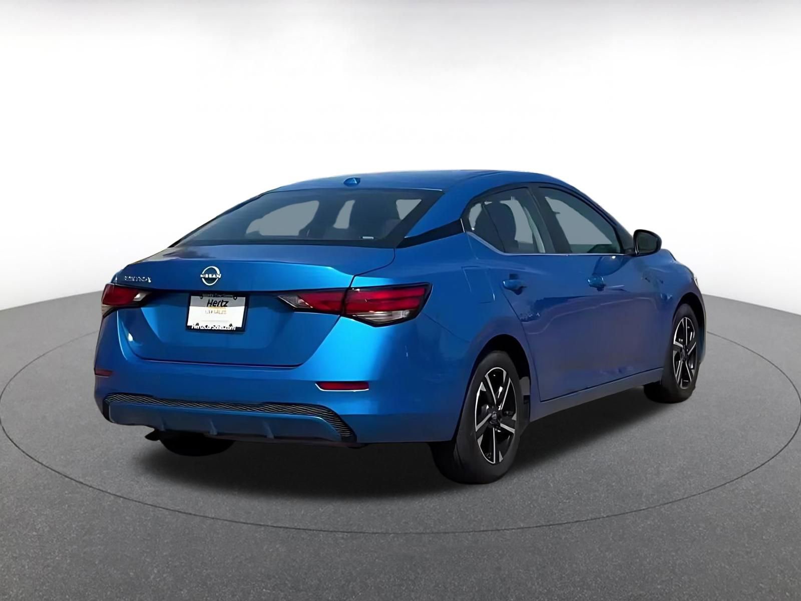 Used 2025 Nissan Sentra SV FWD image 14