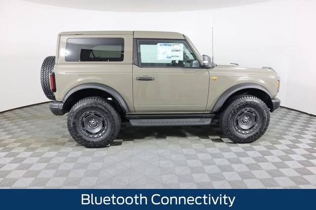 New 2025 Ford Bronco Badlands image 2