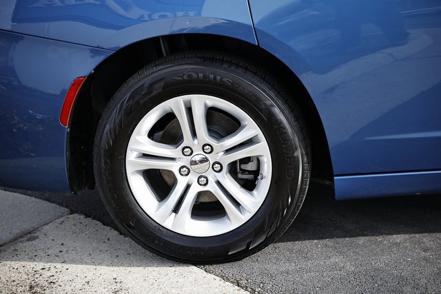 Used 2023 Dodge Charger SXT image 11