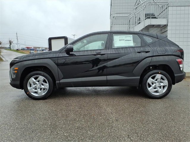 New 2026 Hyundai Kona SE image 2