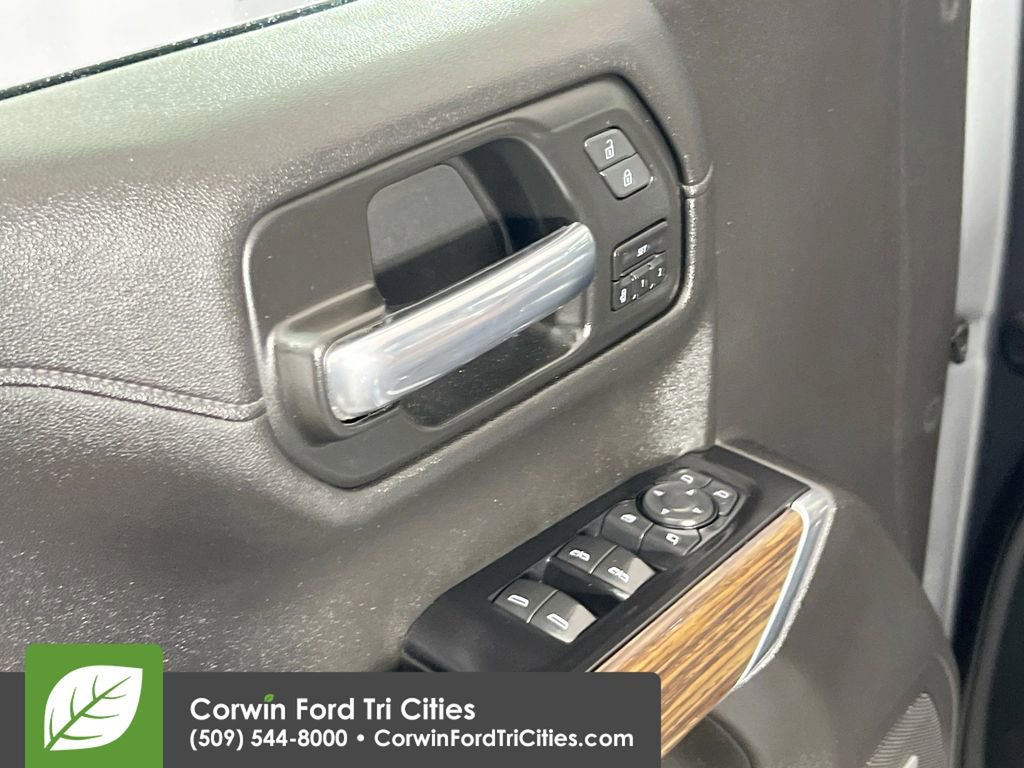 Used 2020 Chevrolet Silverado 1500 High Country w/ Technology Package image 12