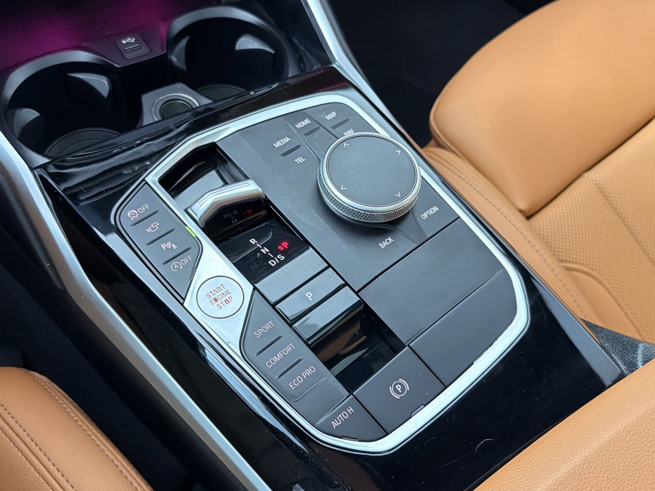 Used 2023 BMW 330i Sedan w/ Premium Package image 19