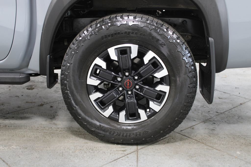 Used 2024 Nissan Frontier PRO-4X w/ Pro Convenience Package image 18