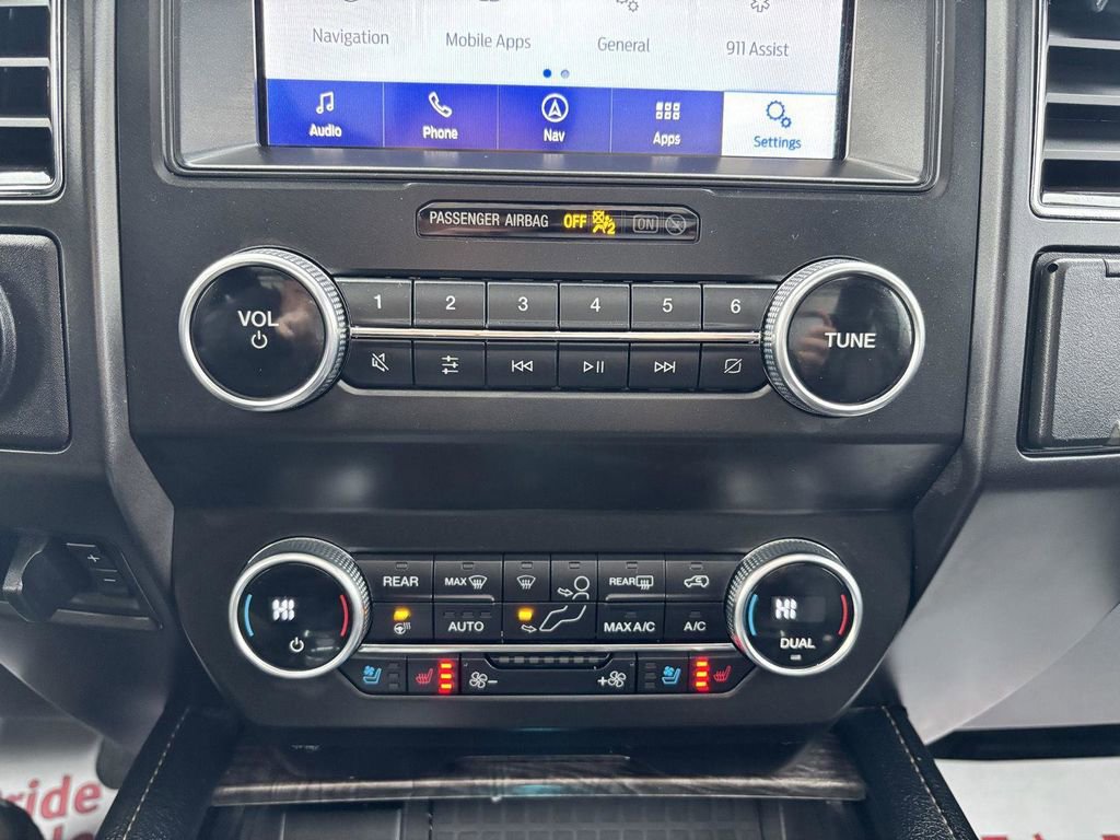 Used 2020 Ford Expedition Max Limited w/ Special Edition Package image 28