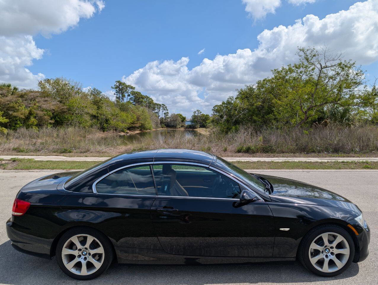 Used 2008 BMW 335i Convertible image 5