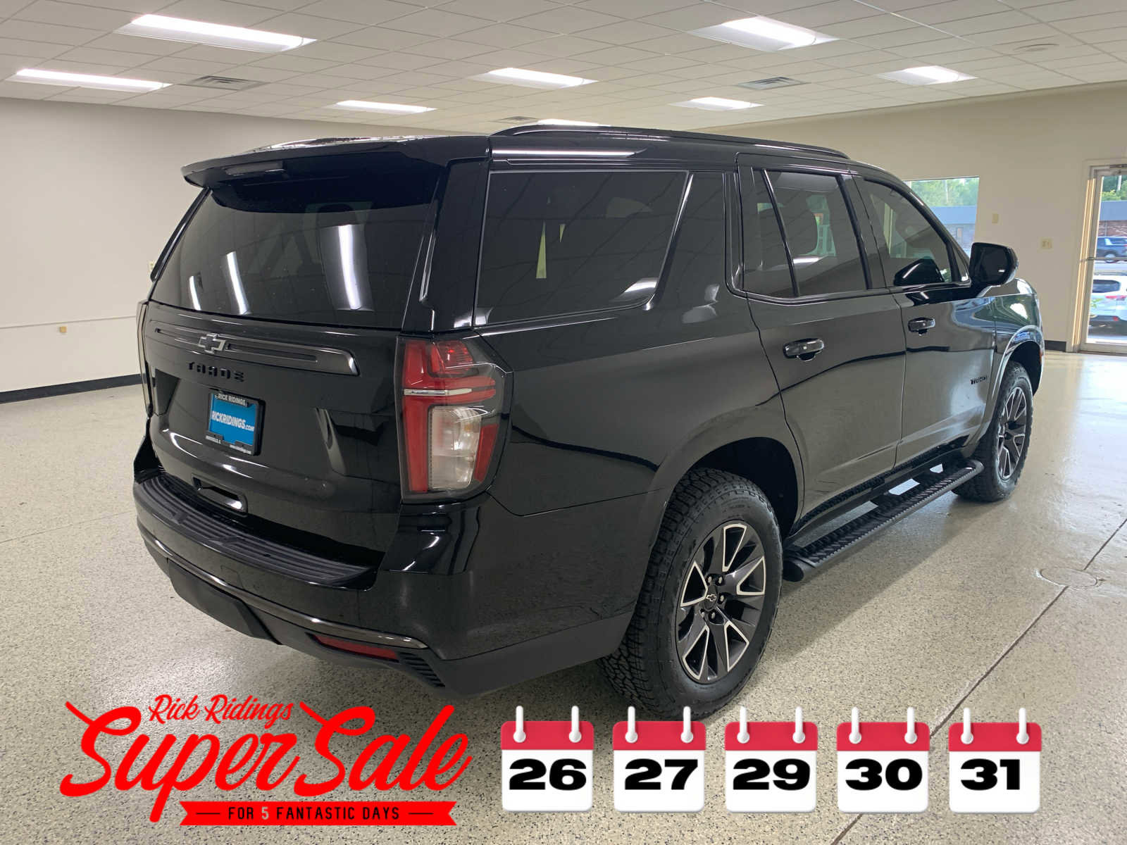 Used 2021 Chevrolet Tahoe Z71 w/ Rear Media and Nav Package image 5