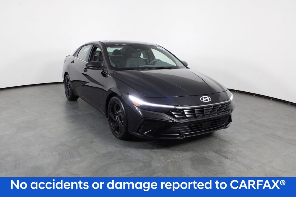 Certified 2026 Hyundai Elantra SEL Sport Premium w/ Cargo Package FWD image 5