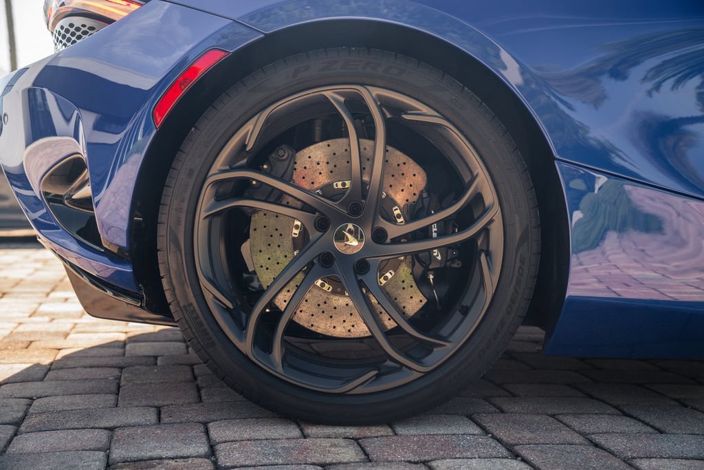 Used 2024 McLaren 750S Spider RWD image 13