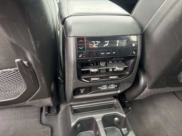 Used 2024 Jeep Grand Cherokee L Limited w/ Luxury Tech Group II AWD/4WD image 20