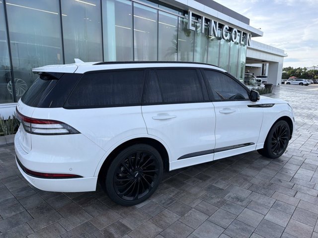 Certified 2023 Lincoln Aviator Reserve w/ Equipment Group 201A RWD image 2