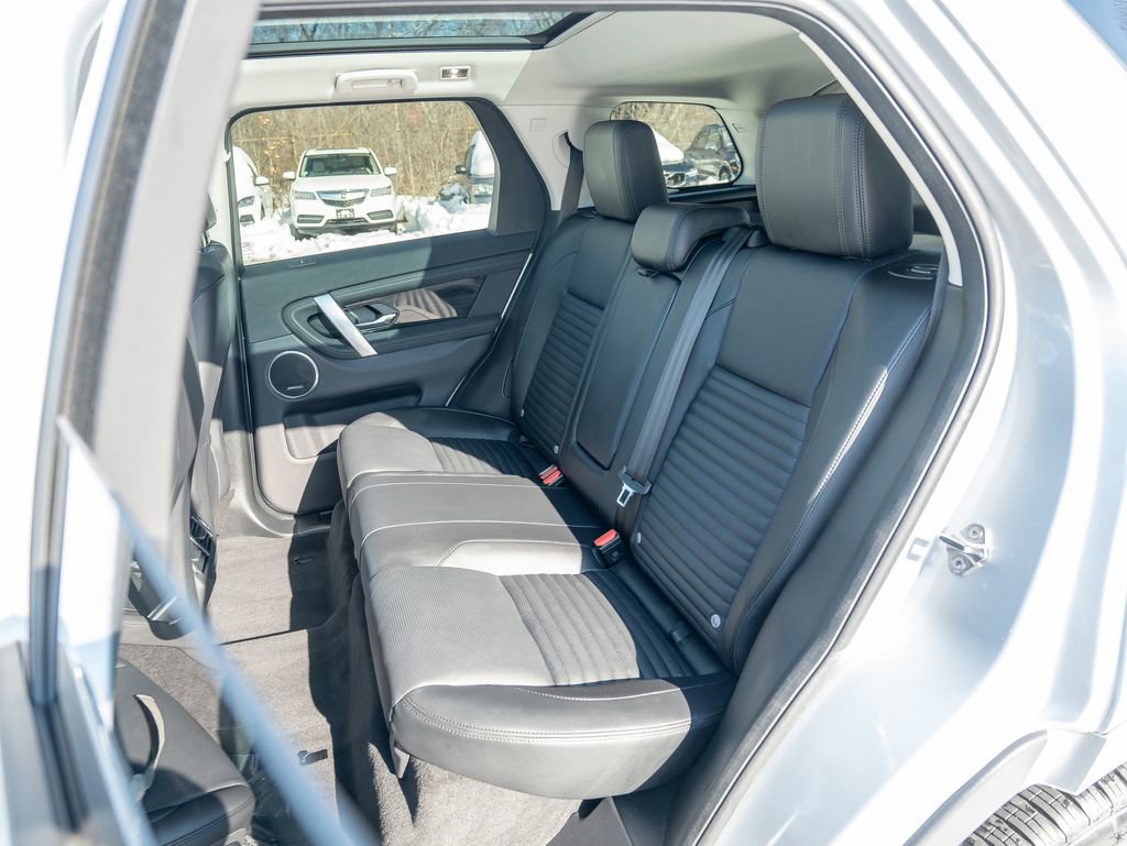 Certified 2024 Land Rover Discovery Sport S AWD/4WD image 37