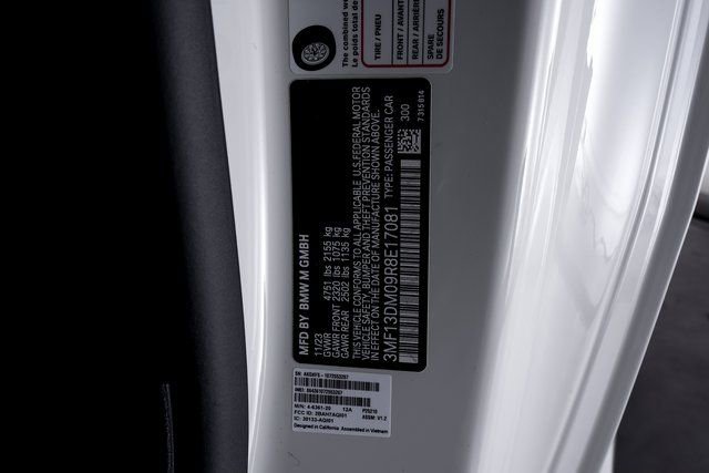 Used 2024 BMW M2 w/ Lighting Package image 74