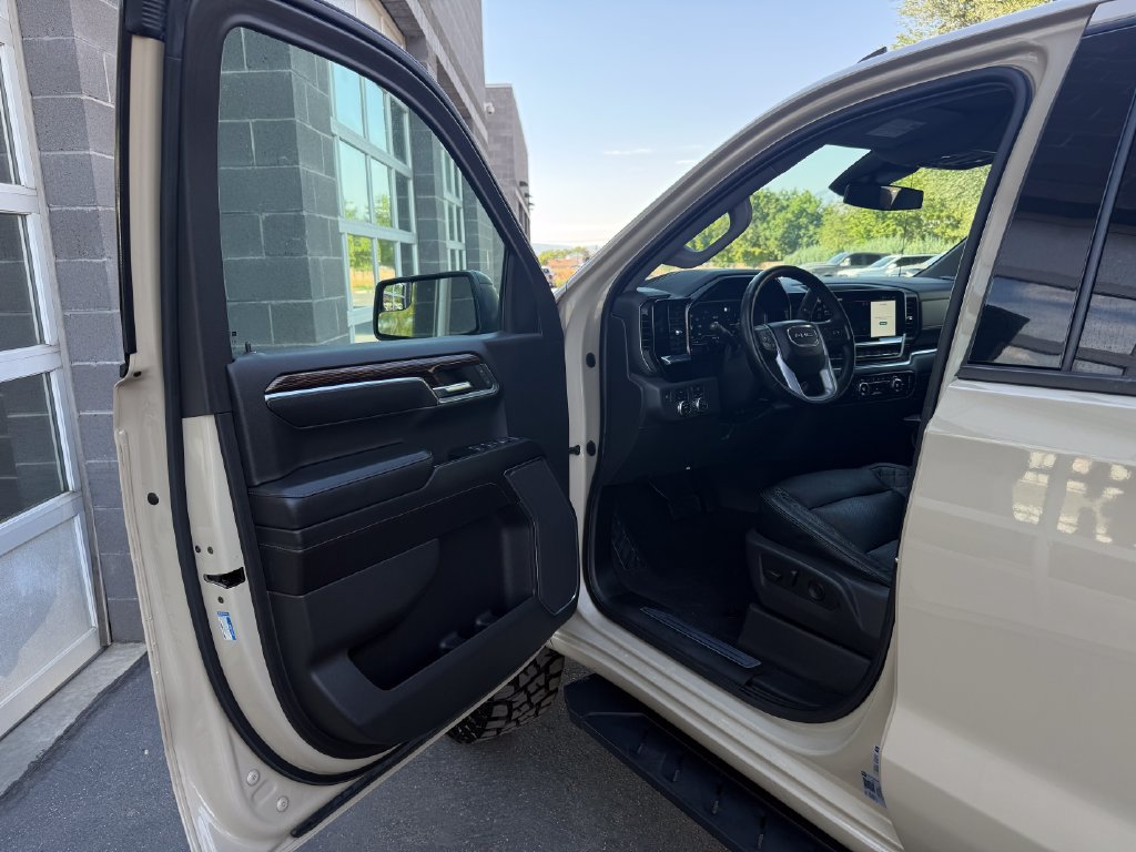 Used 2023 GMC Sierra 1500 Elevation AWD/4WD image 19