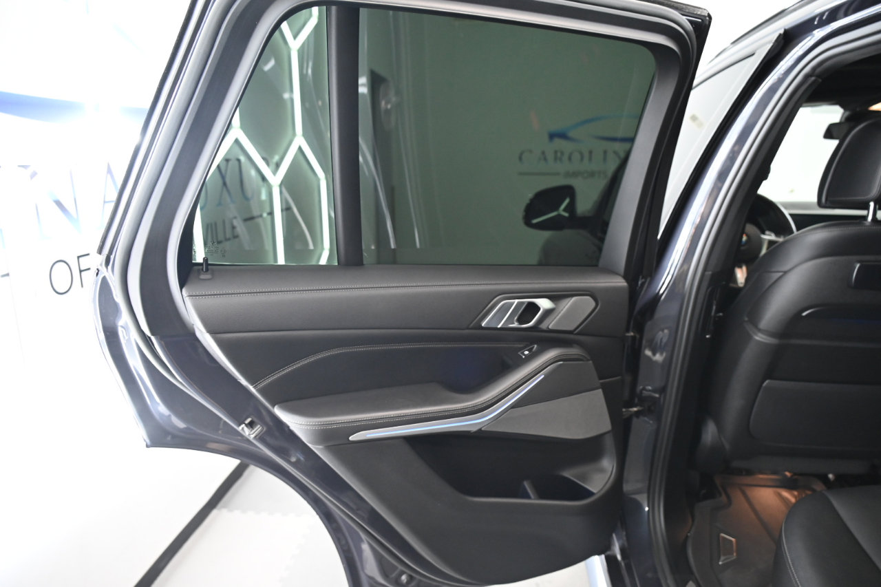 Used 2020 BMW X5 M50i w/ Premium Package image 35