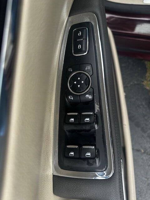 Used 2017 Lincoln Continental Select FWD image 20