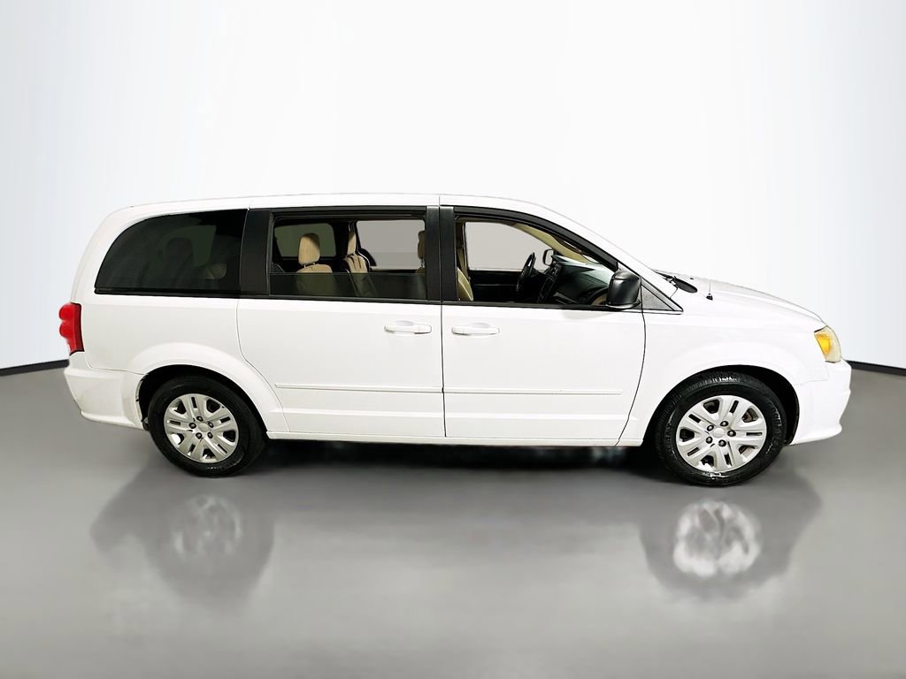 Used 2014 Dodge Grand Caravan SE w/ Quick Order Package 29E SE FWD image 9