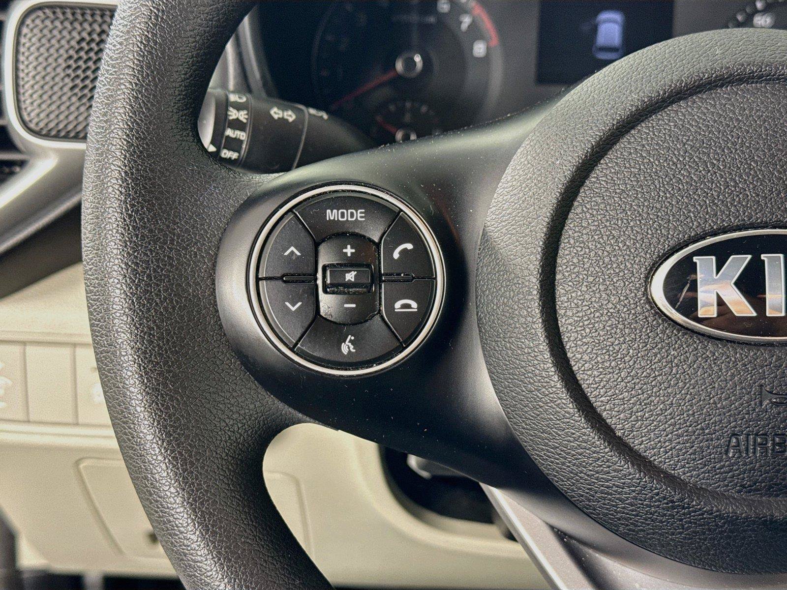 Used 2021 Kia Soul LX FWD image 15
