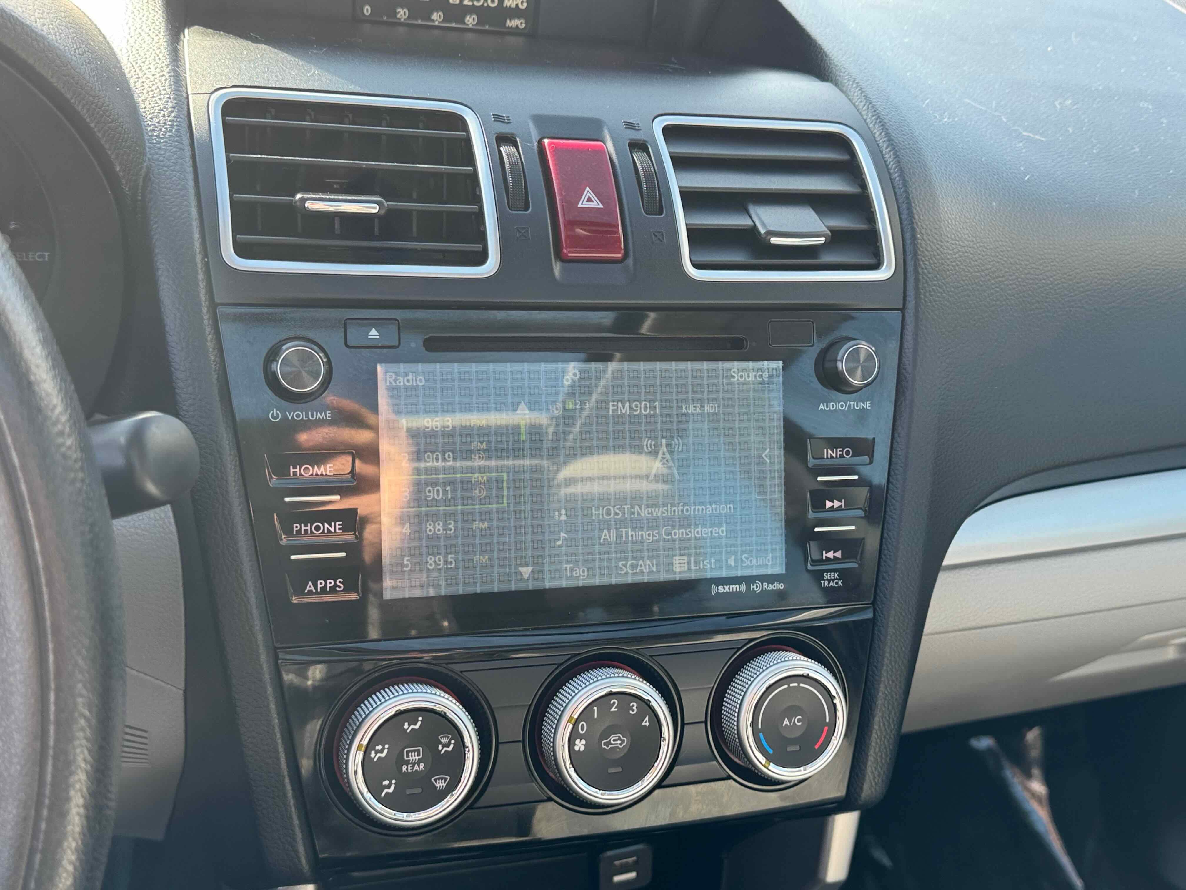 Used 2016 Subaru Forester 2.5i Premium image 20