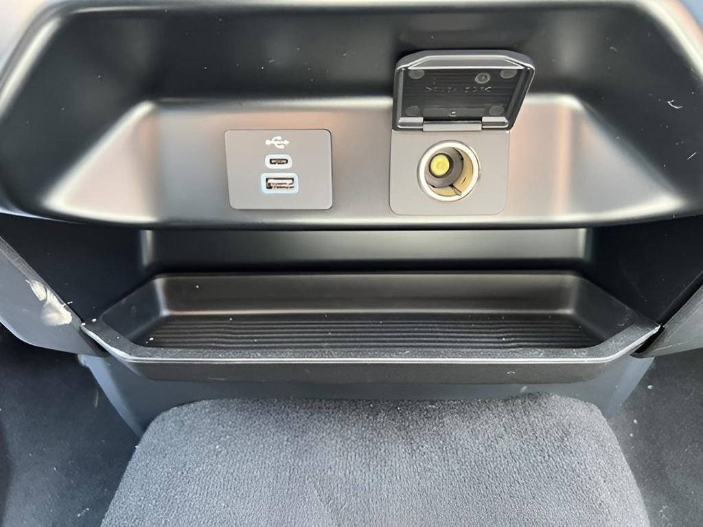 Used 2025 Ford F450 XLT image 25