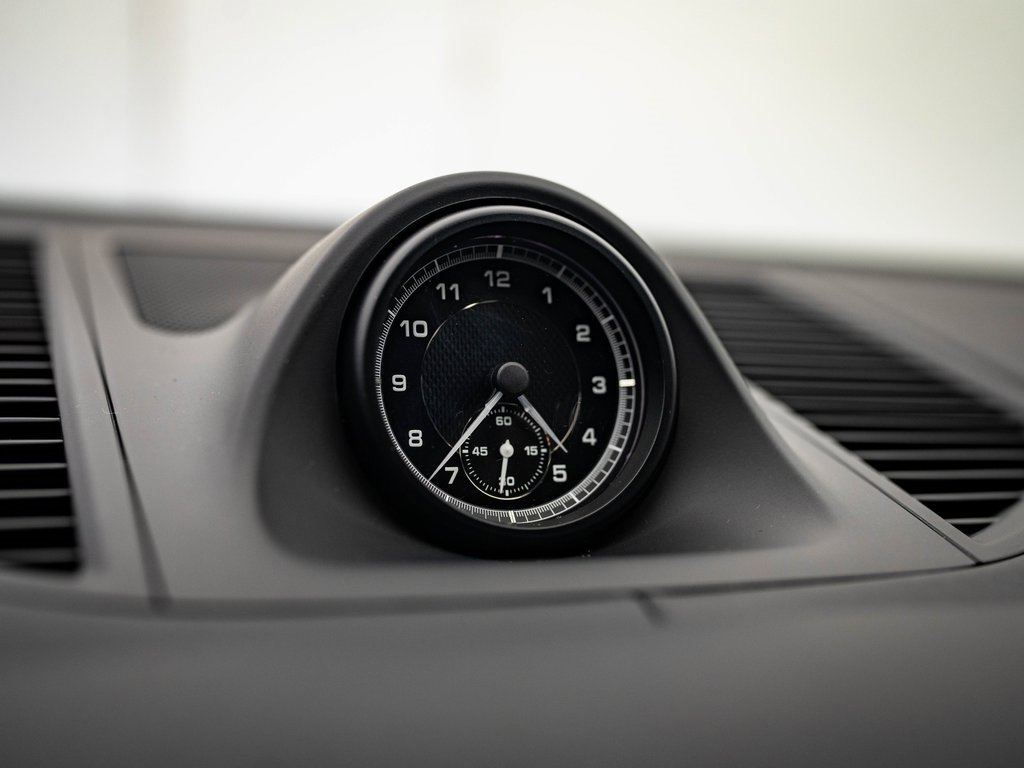 Certified 2025 Porsche Macan image 28