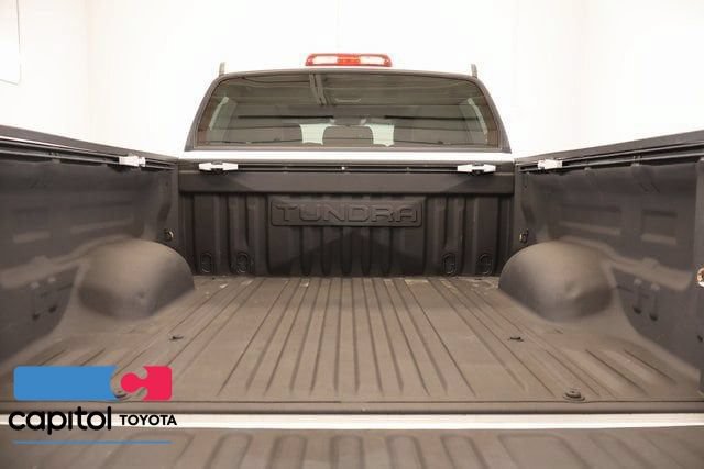 Used 2015 Toyota Tundra Limited w/ Limited Premium Package AWD/4WD image 28