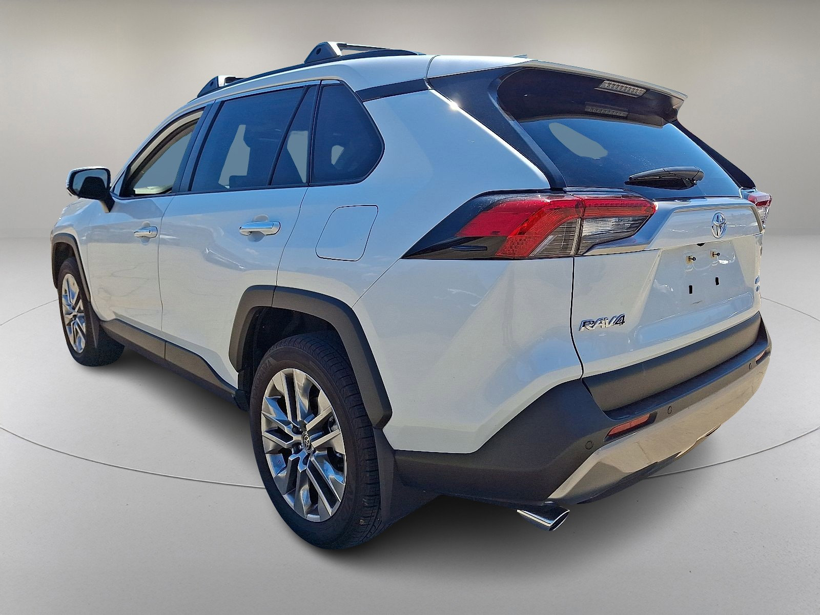 Used 2024 Toyota RAV4 Limited image 7