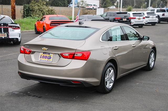 Used 2023 Chevrolet Malibu LS image 4