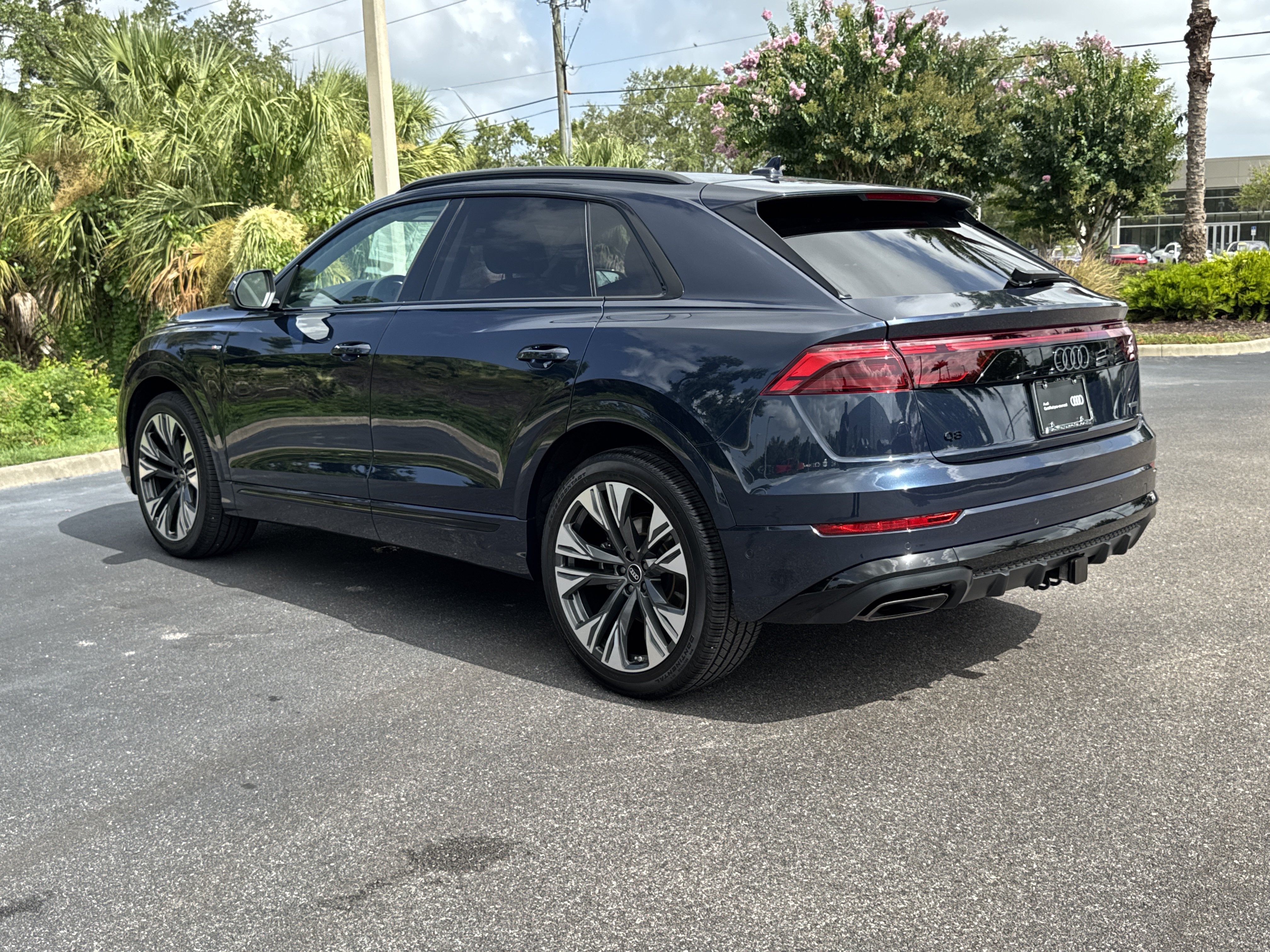 Used 2026 Audi Q8 Premium Plus w/ Premium Plus Package AWD/4WD image 6