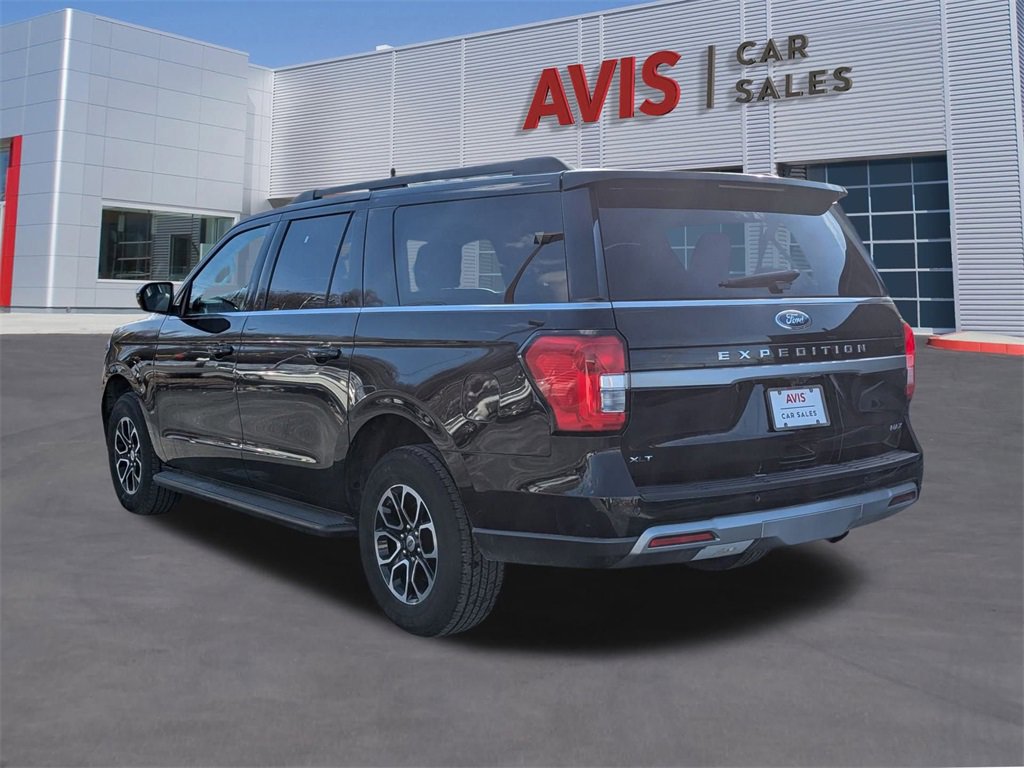 Used 2024 Ford Expedition Max XLT image 3