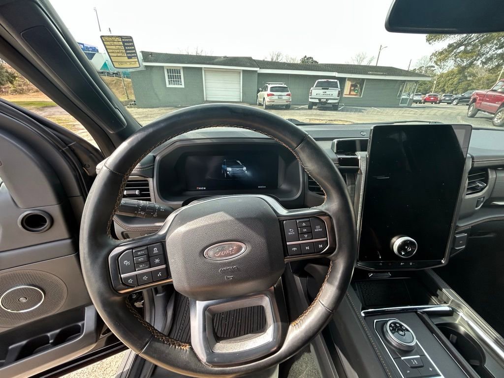 Used 2024 Ford Expedition Max Platinum image 34