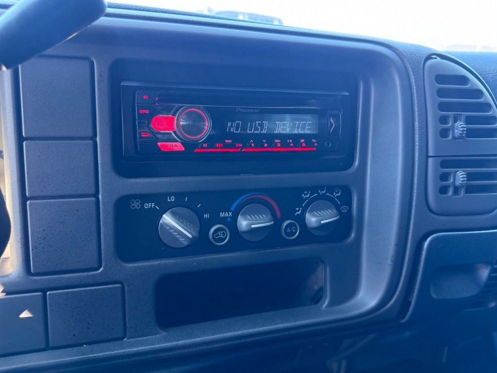 Used 1999 Chevrolet Tahoe 2WD 2-Door w/ Convenience Group image 16