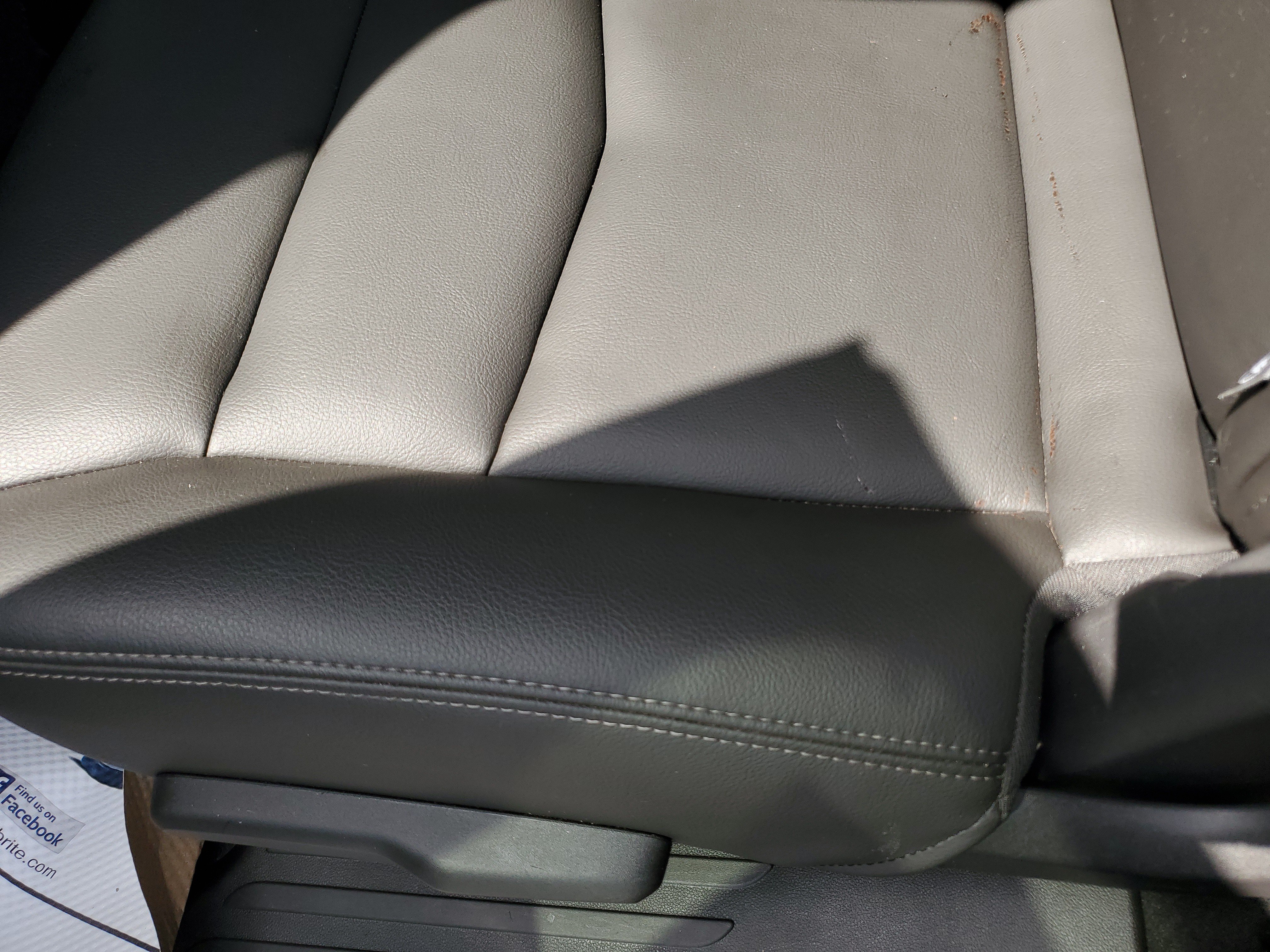 Used 2024 Cadillac XT6 Luxury w/ LPO, Floor Liner Package AWD/4WD image 14