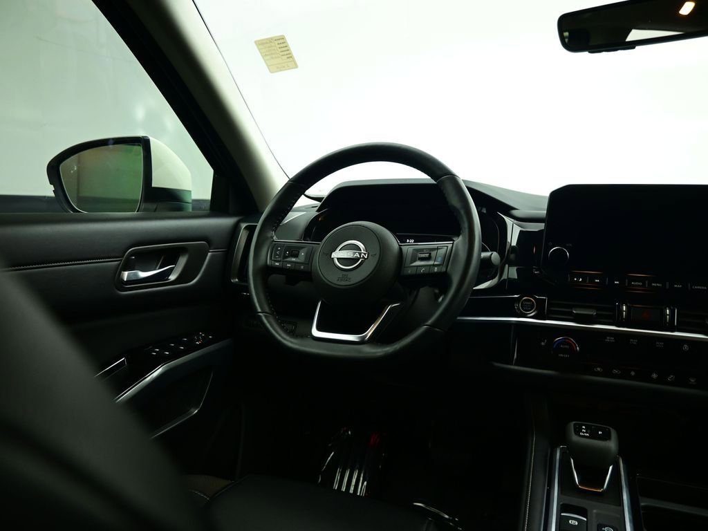 Used 2024 Nissan Pathfinder SL image 39