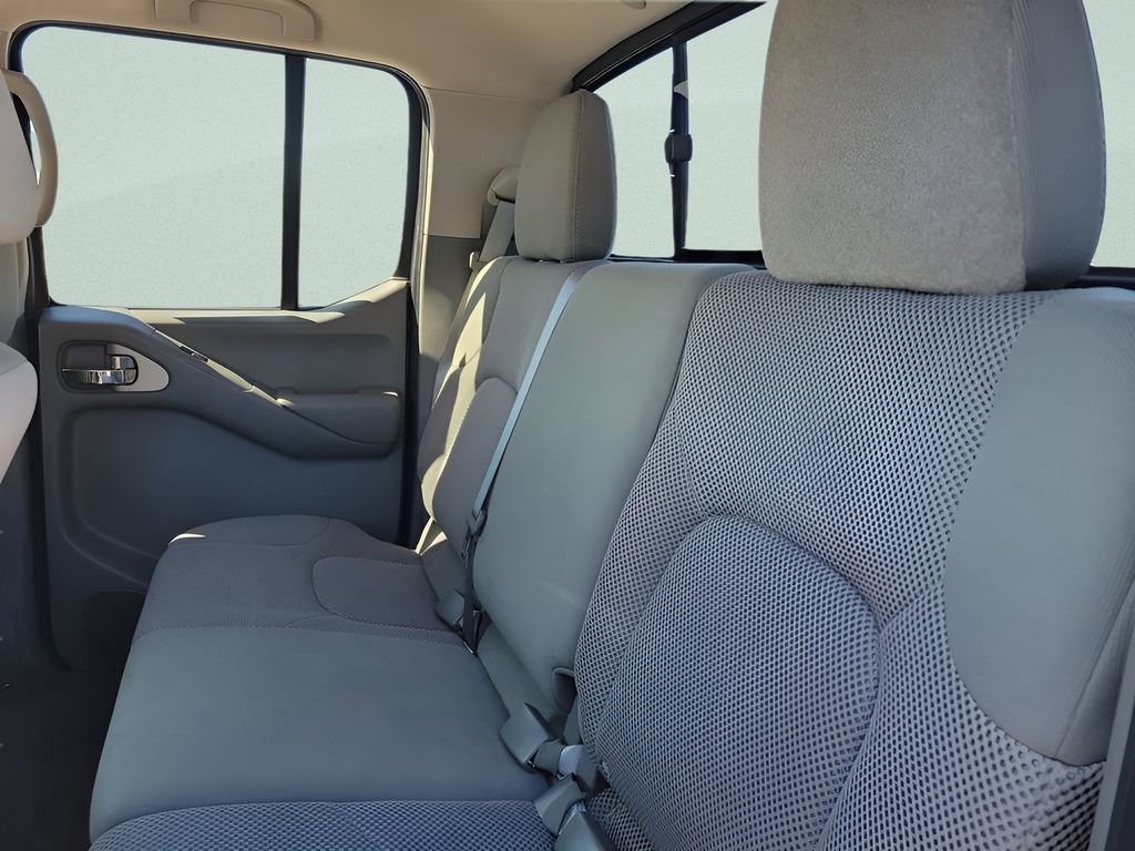 Used 2021 Nissan Frontier SV image 14