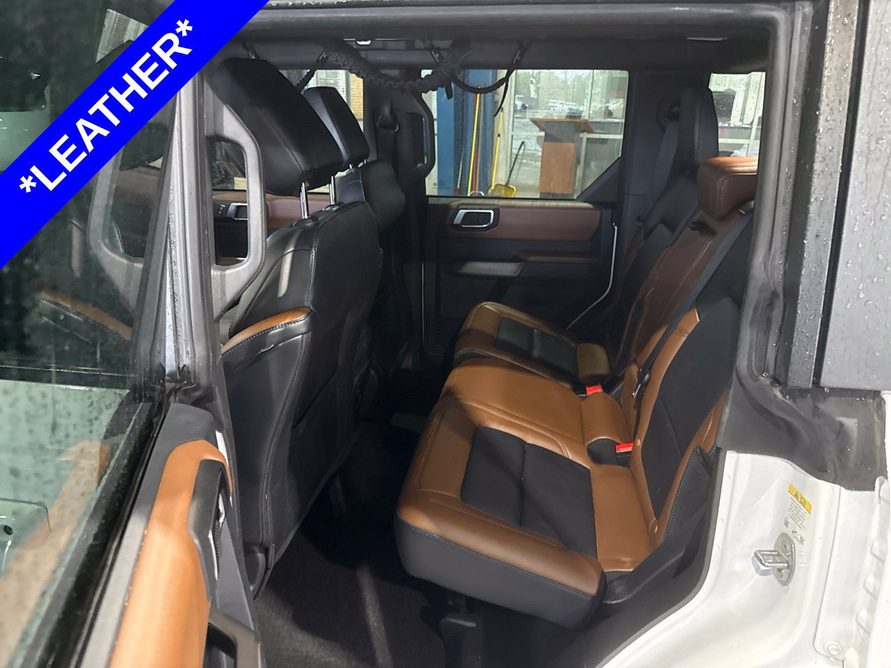 Used 2023 Ford Bronco Outer Banks AWD/4WD image 7